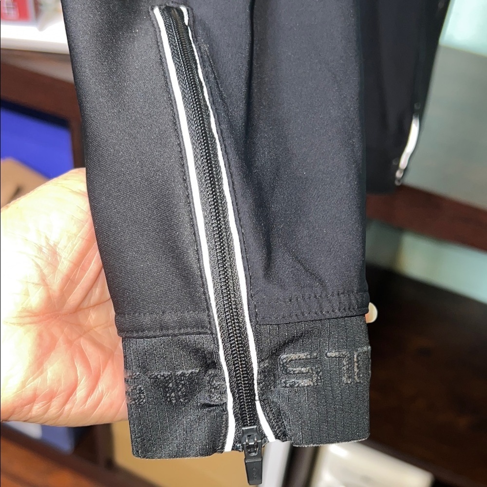 CastelliKiss3 Donna Biking Padded Women's Black Leggings Size M M13
$75 like New - Picture 8 of 10